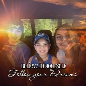 Meet your Posher, Travis